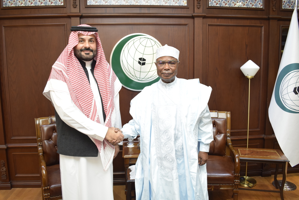 The OIC Secretary General receives in his office the Chairman of the ...